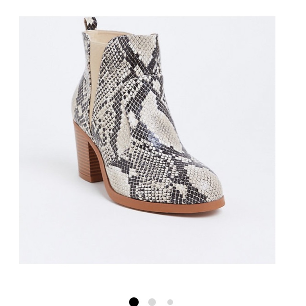 Snakeskin Print Faux Leather Western Bootie 8WIDE